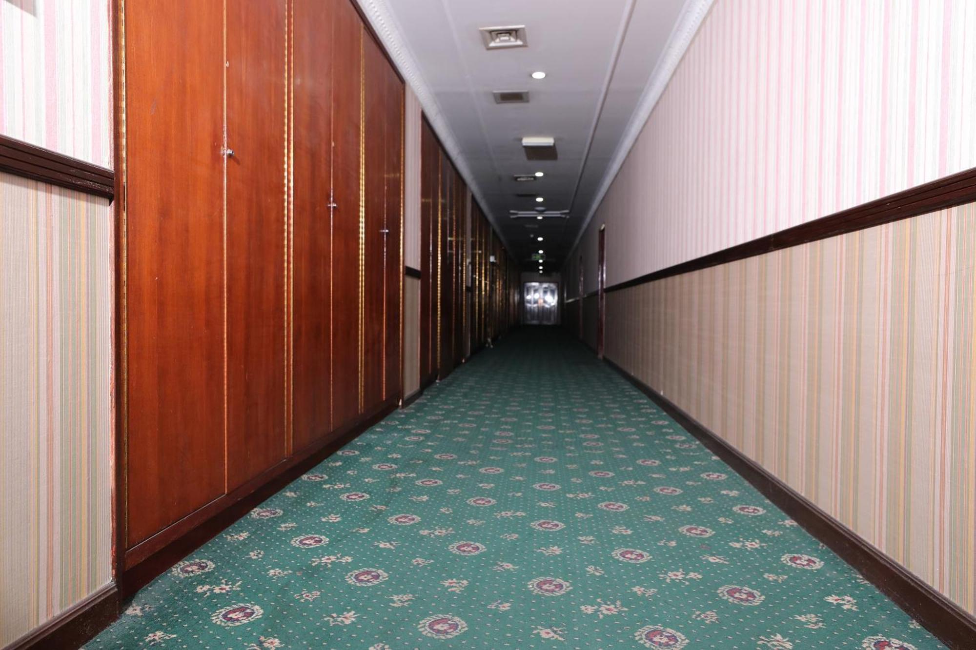 Oyo 112 Semiramis Hotel Manama Exterior foto